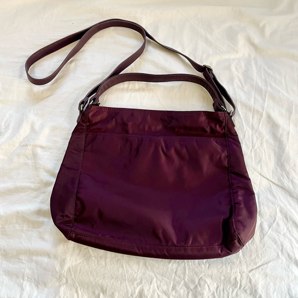 🎈🎈 Thirty-One Maroon Crossbody
